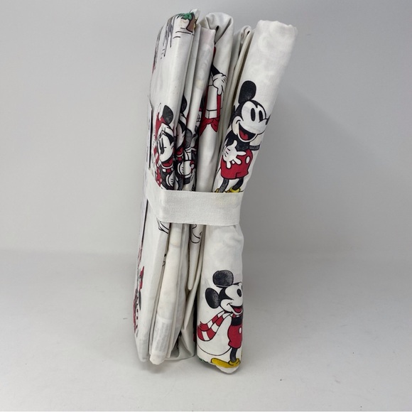 Pottery Barn Teen Disney Mickey Mouse Holiday Percale Full Sheet Set Christmas - Picture 3 of 8